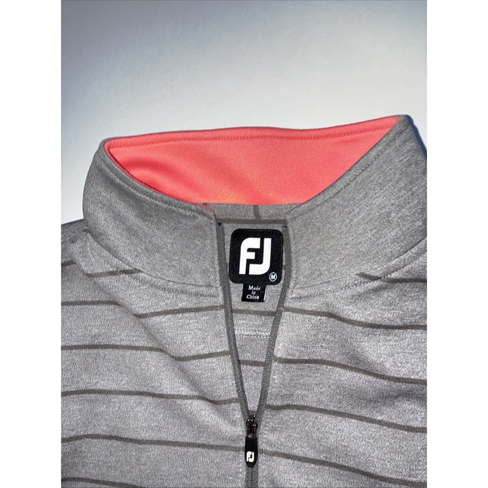 Footjoy Men's quarter zip medium Great Condition.  Golf Preppy! - Picture 2 of 7